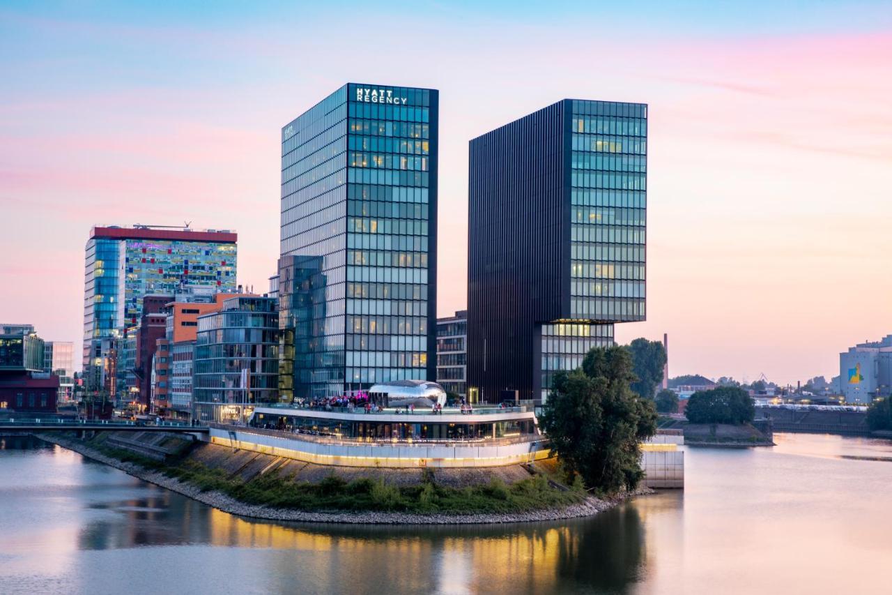 Hyatt Regency Dusseldorf Hotel Exterior photo